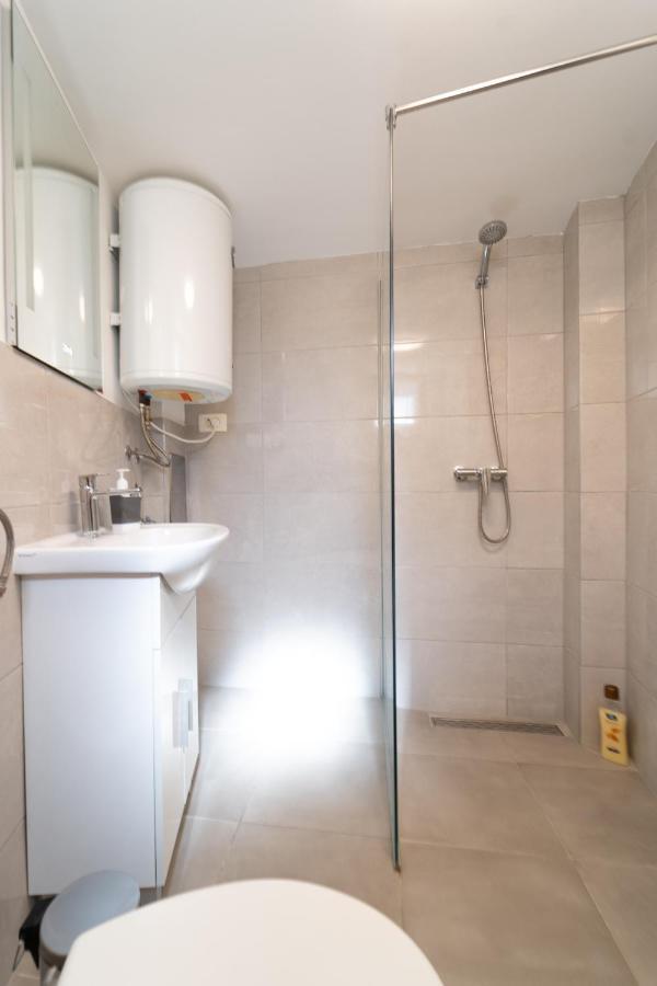 Apartment Fly Split Bagian luar foto